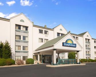 Days Inn & Suites by Wyndham Kansas City South - Kansas City - Bygning