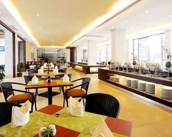 Hotel Surya Yudha Purwokerto - Purwokerto - Ресторан
