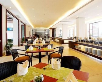 Hotel Surya Yudha Purwokerto - Purwokerto - Restaurant