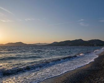 ميركيور إيير سونتر كوتي دازور - إييار - مبنى