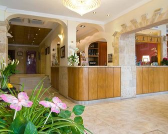 Hotel Balear - פלמה דה מיורקה - דלפק קבלה