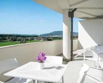 Milena Suite Apartments - Alghero - Balkón