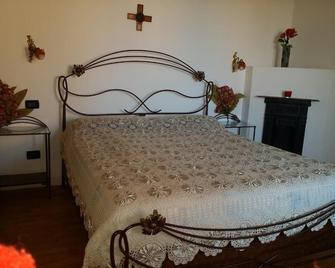 B&b Casa Dei Camini - San Marino - Bedroom