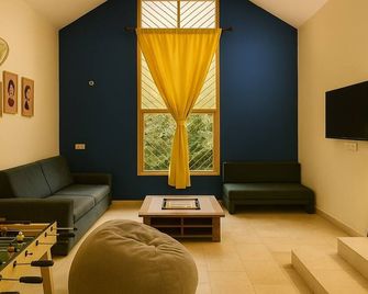 Hostelife Brookfield By De Royale Hotels - Bengaluru
