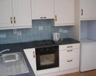 Cooraclare: ,8 km from Atlantic Coast.,42 km south of the Cliffs of Moher - Doonbeg - Kitchen