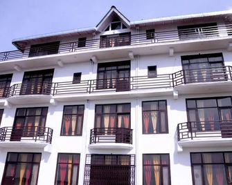 Krishna Himalayan Hotel & Restaurant - Mukteshwar - Building