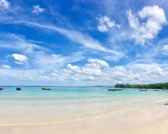 Ideo Phuket Hotel - Naiyang Beach - Sakhu - חוף