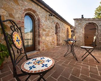 Cottage With 2 Bedrooms And 2 Ensuite Bathrooms.Panoramic Pool.1 Km To The Town - Casole d'Elsa - Patio