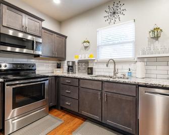 The Good Vibes House in Chickasha, OK! - Chickasha - Cocina