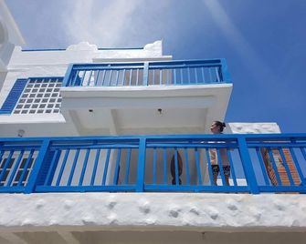 Blue Coco Baler Beach House - Baler - Edificio