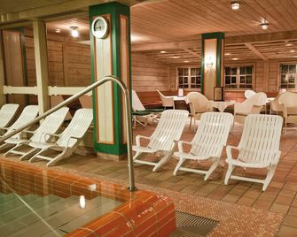 Suitehotel Kleinwalsertal - Hirschegg - Innenhof