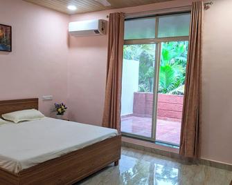 Soham Beach Resort, Diveagar - Diveāgar - Bedroom