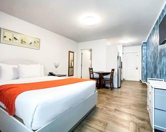 Casa Pellegrino Boutique Hotel - Hollywood - Bedroom