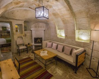 Agarta Cave Hotel - Cavusin - Living room