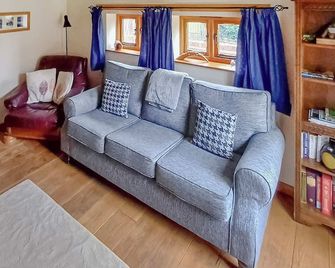 2 bedroom accommodation in Welland, near Malvern - Malvern - Wohnzimmer