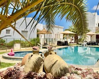 Menzel Yahia - Houmt Souk - Havuz