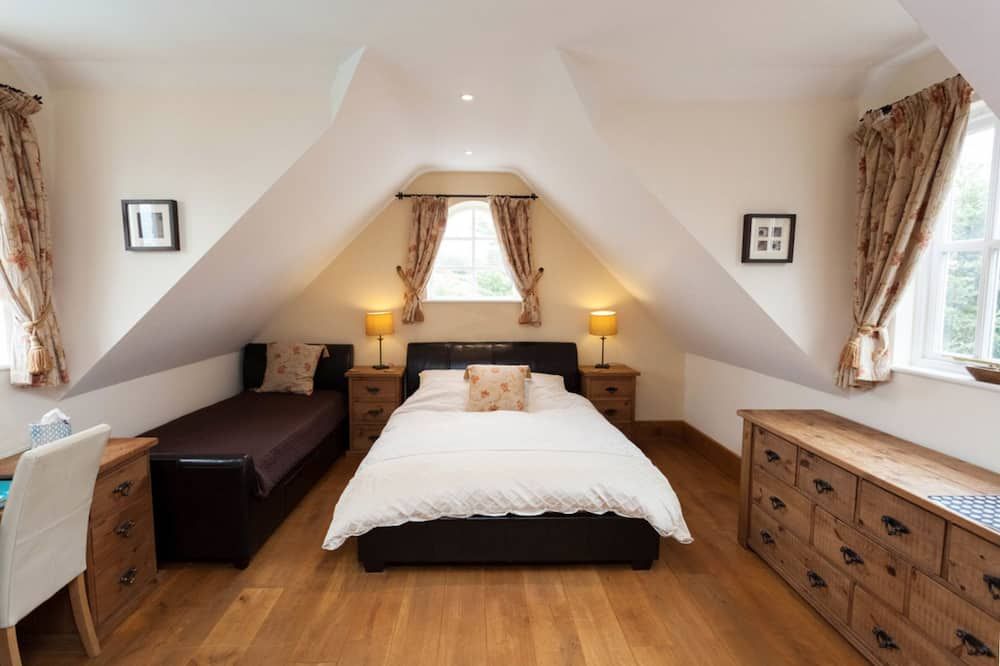Hanger Down House Bed and Breakfast - Arundel - Bedroom