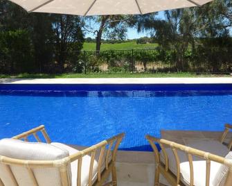 Amande Bed And Breakfast - Mclaren Vale - Piscina