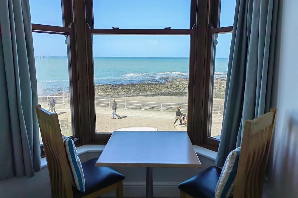The Cardigan Bay Guest House - אבריסטווית' - מרפסת