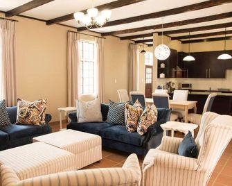Remhoogte Mountain Lodge - Brits - Soggiorno