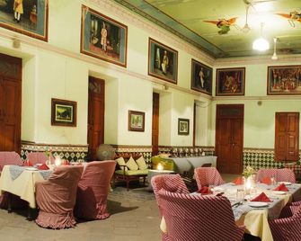 Neemrana's - Piramal Haveli - Jhunjhunūn - Restaurante