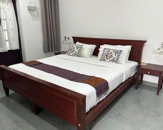 The Villa Romantica - Nedumbassery - Habitación