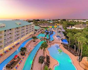 Chart House Suites on Clearwater Bay - Clearwater Beach - Bazén