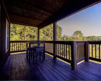 Coyote - by The Chalets - Logan - Balkon