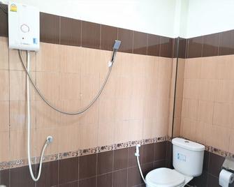 Sea beach Koh Larn 2 Hotel - Ko Lan - Bathroom