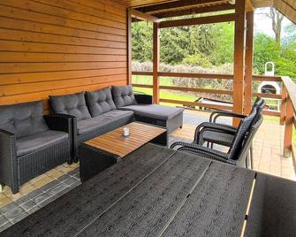 Cozy Home In Morag With Lake View - Morąg - Living room