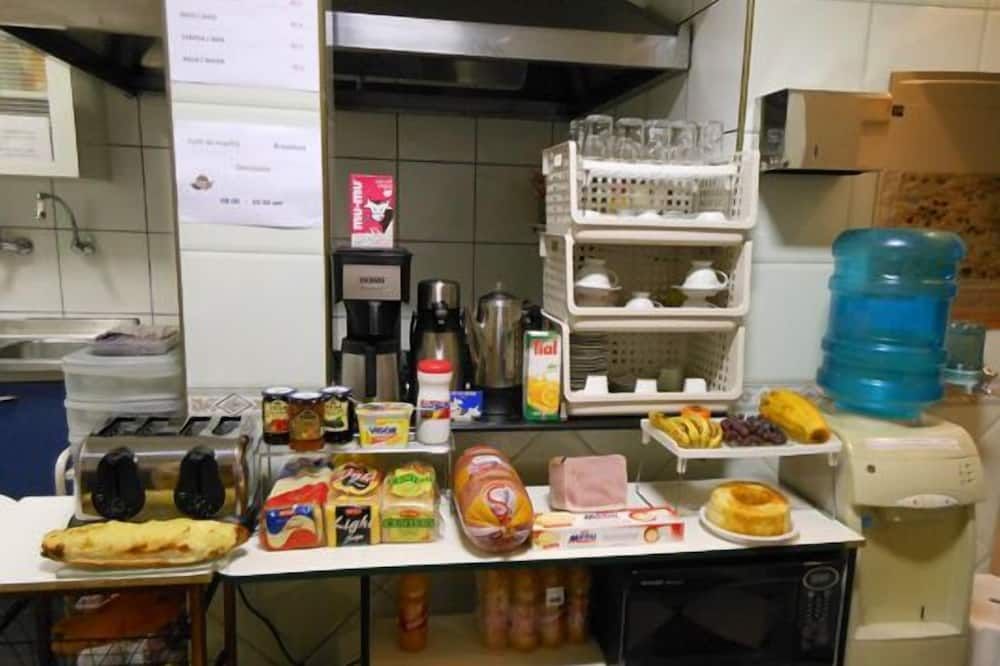 Hostel Vergueiro - Sao Paulo - Buffet