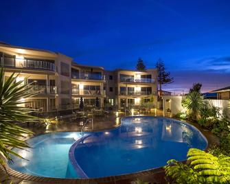 The Reef Beachfront Apartments - Mount Maunganui - Pool
