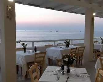 Villaggio Agrumeto - Capo Vaticano - Restaurace