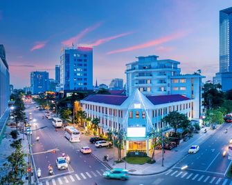 Emm Hotel Hue - Hué - Dış görünüm
