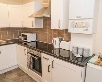 Greenwood Apartment - St. Ives - Kitchen