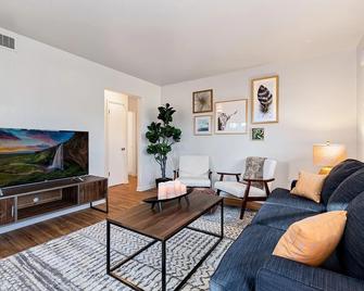 Hidden Gem Near Old Town - Grill & Cruiser Bikes! - Fort Collins - Sala de estar