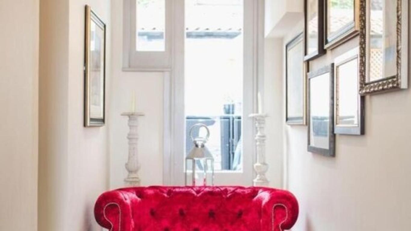 Hotel Old Court House