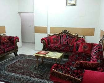 Al Eairy Furnished Apartments Al Ahsa 2 - Hofuf - Living room