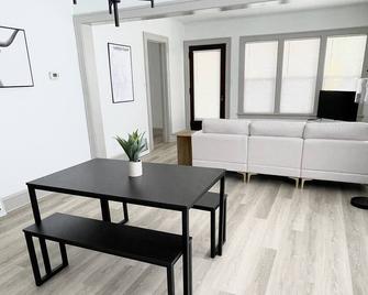 3 Bedroom lower unit -Brand New Remodel - Sheboygan - Living room