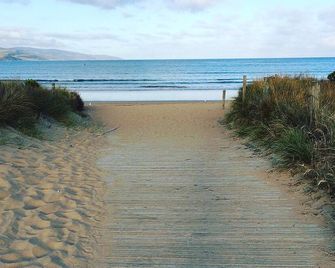 Points South from the sea on Great Ocean Rd - Wongarra - Beach
