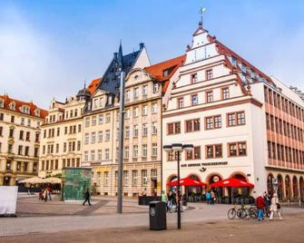 Gemütliche Wohnung in Leipzig Zentrum mit Terrasse - Leipzig - Edificio