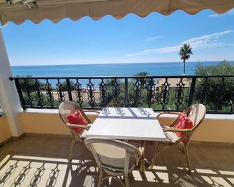 Menigos - Comfort 1 Bedroom Apartment Aa5r Nr 40 - Glyfada - Balkon