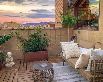 Hotel Sancho Abarca - Huesca - Balcone