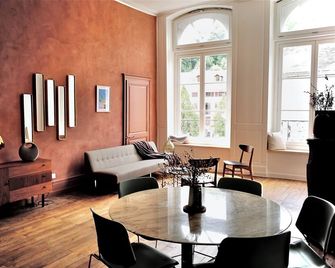 La Troussotte, Superbe Appartement De 11 - Salins-les-Bains - Dining room