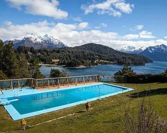 Hotel Amancay - San Carlos de Bariloche - Pool