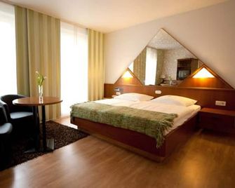 Classic Hotel Kaarst - Kaarst - Bedroom