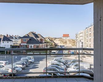 Julie 0201 G - Oostduinkerke - Balcon
