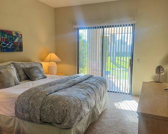 Isleta 897 condo - Cathedral City - Bedroom