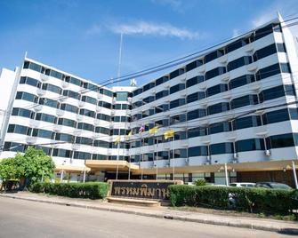 Prompiman Hotel - Si Sa Ket - Building