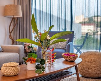 The Lead Hotel - Freetown - Sala de estar